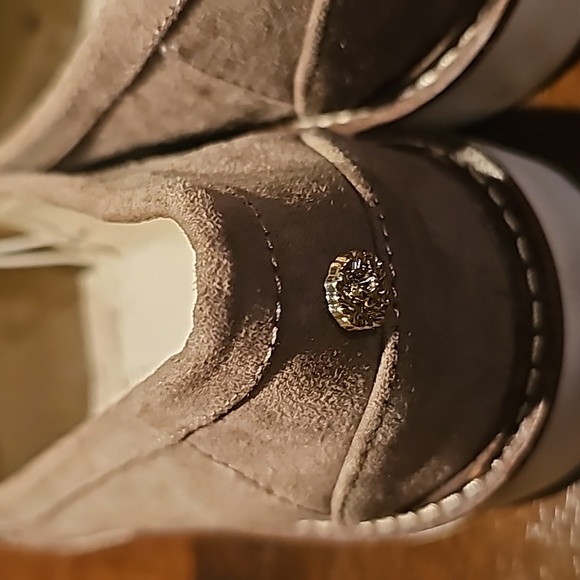 Shoes - Picture 3 of 3